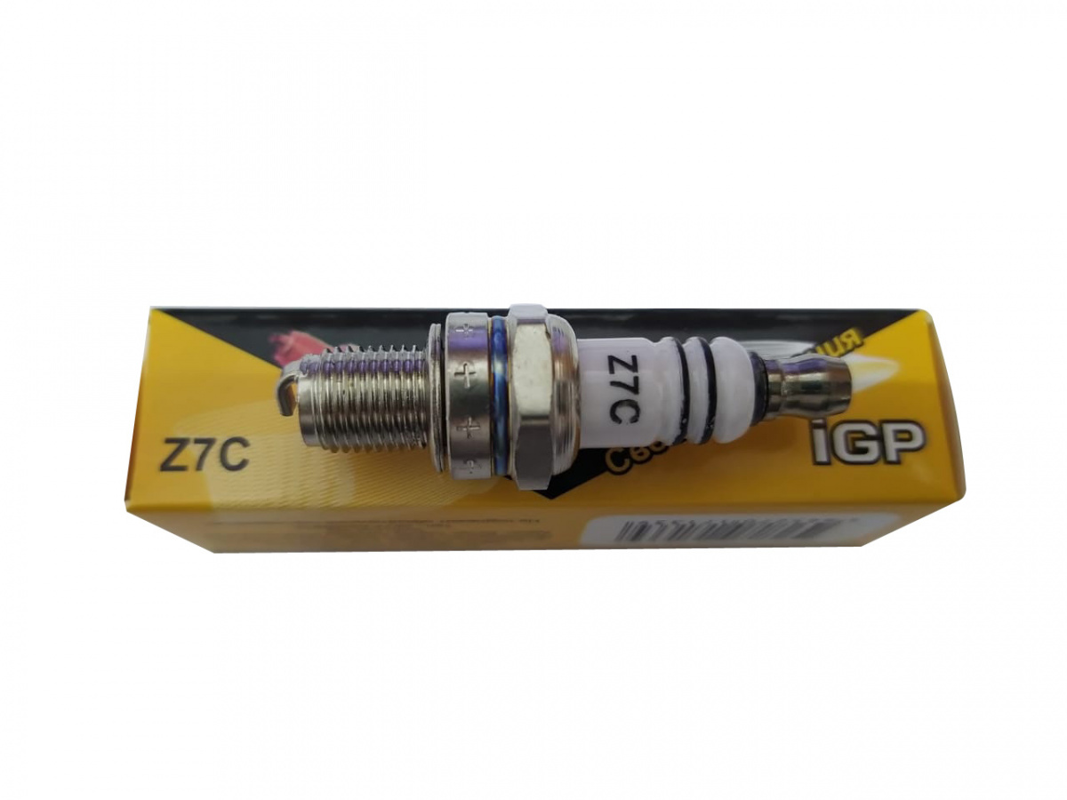 Свеча на бензопилу 2 Т CHAMPION, IGP Z7C, резьба М 10Х1.0, 12.7, узкая