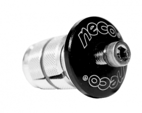 385